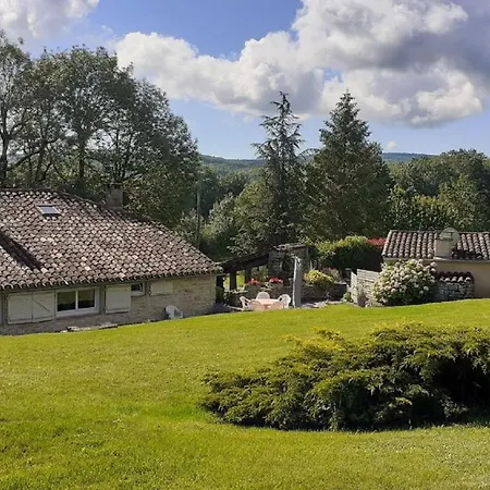 Les Campsis Holiday home *